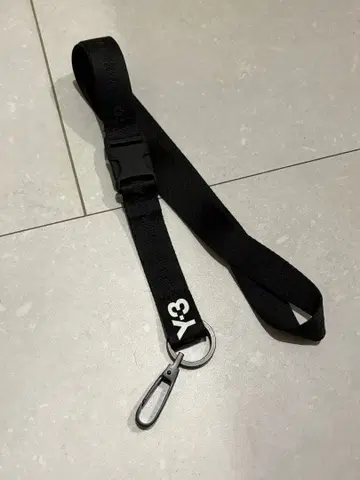 Y-3 넥스트랩 키링 블랙