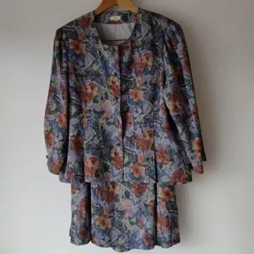 꽃무늬 셋업 자켓 스커트