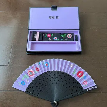 안나수이 ANNA SUI 부채