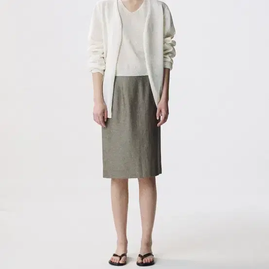 [새상품] Yves h-line skirt (Stone beige) M