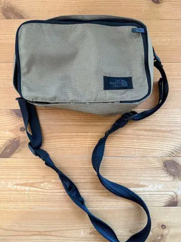 THE NORTH FACE 숄더백 카키