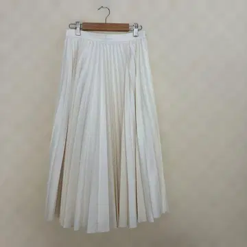 새상품급 JILLSTUART 질스튜어트 플리츠 스커트 화이트 0