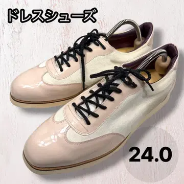 드레스 스니커즈 24 에나멜 스웨이드 콤비 Vibram 밑창 베이지