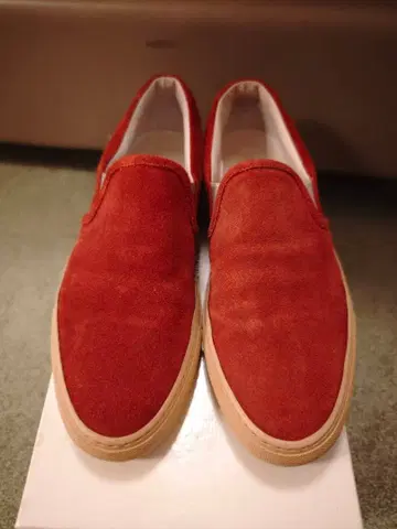 common projects 커먼프로젝트 42 스웨이드 슬립온