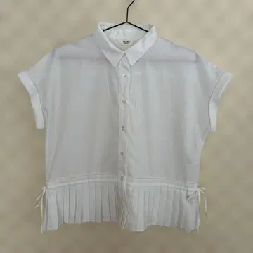 새상품급 BEAMS HEART 슬리브리스 셔츠 화이트
