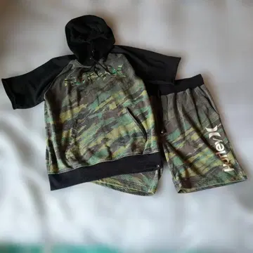 Hurley 반팔 후드티 카모플라주 패턴 셋업 새상품급 무료배송