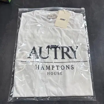 AUTRY/오토 리 LOGO T셔츠 두지엠 클라세