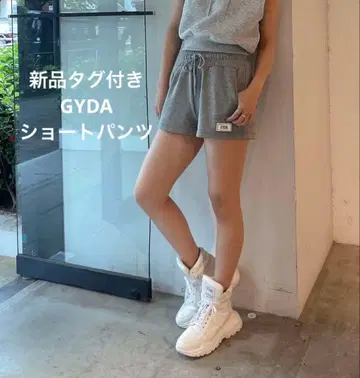 GYDA 실리콘 패치 맨투맨 숏팬츠 그레이 프리
