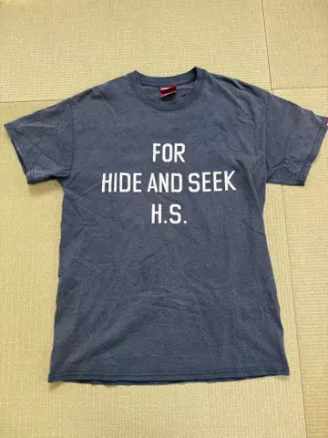 Hide and Seek T셔츠