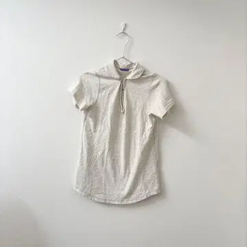 팔라스 팰리스 반팔 코튼 풀오버 버튼 루프 비즈 자수