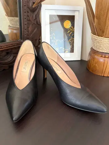 ALUNE 알네 세븐투엘브서티 펌프스 블랙 23.5cm