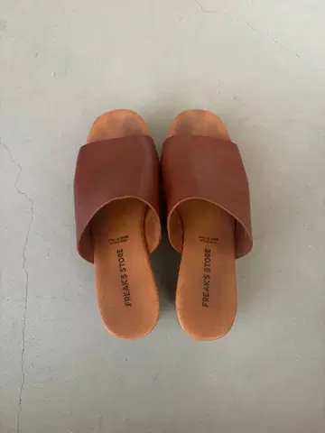 FREAK'S STORE 가죽 웨지솔 샌들 사이즈:38