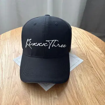 KI-XXX THREE 골프 캡