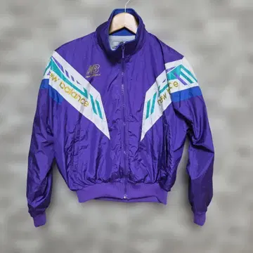 90s 크롭 기장 뉴발란스 나일론 자켓 퍼플
