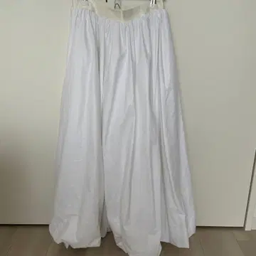 emmi 화이트 롱 스커트