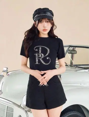 darich 비쥬DR 니트탑 BLK