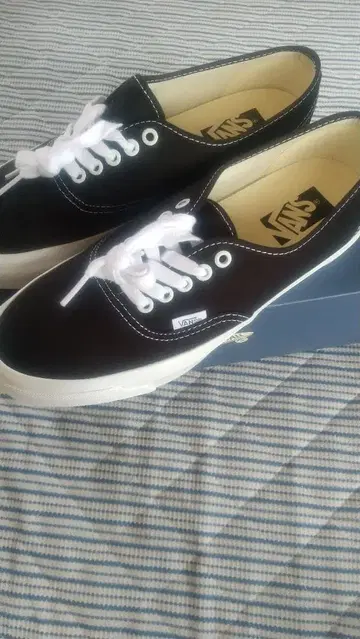 VANS PREMIUM Authentic REISSUE 44 27cm