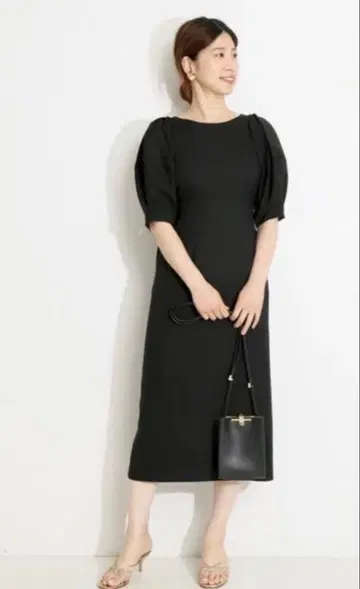 VERMEILpar iena 베르메이유 페예나 반팔 퍼프 슬리브 원피스 블랙