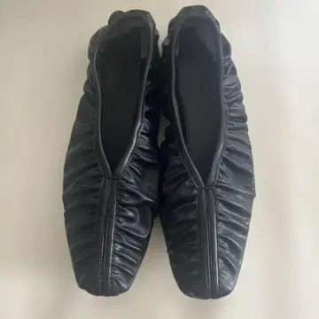 CAPRICIEUX LE'MAGE 플랫슈즈 스퀘어토 개더