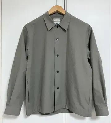 코마츠 마테레 BEAUTY&YOUTH UNITED ARROWS 긴팔 셔츠;