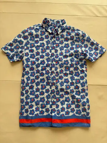 TSUMORI CHISATO 꽃무늬 반팔 셔츠