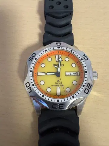 SEIKO 다이버 워치 솔라 쿼츠 중고품