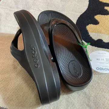 OOFOS 리커버리 샌들 블랙 M2 W4