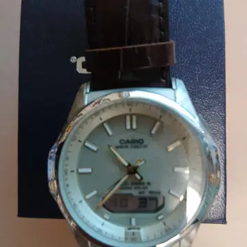 Casio wave captor 솔라 전파 시계 브라운 가죽