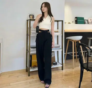 emmy 사이드 컷 턱 디자인 팬츠