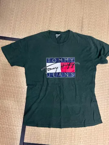 TOMMY HILFILGER 티셔츠