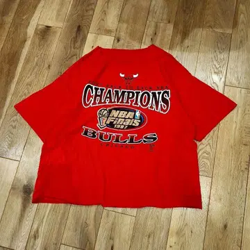 시카고 불스 1997년 NBA 파이널 우승 기념 T셔츠 리메이크품