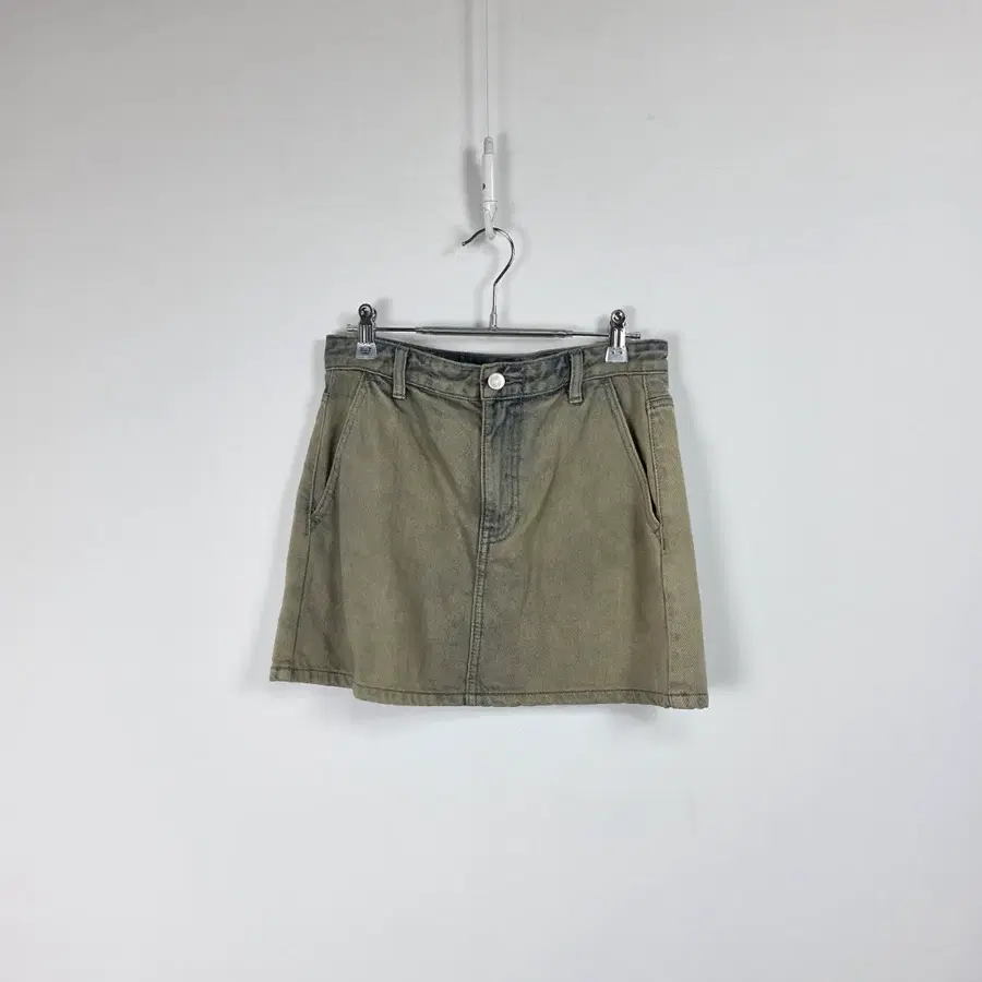 에잇세컨즈 빈티지 워싱 데님 미니스커트 여 29인치 260722