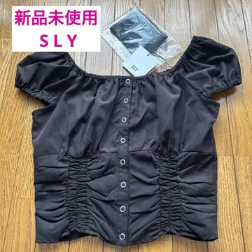 [ 새상품 ] SLY 프론트 버튼 개더 타이 상의