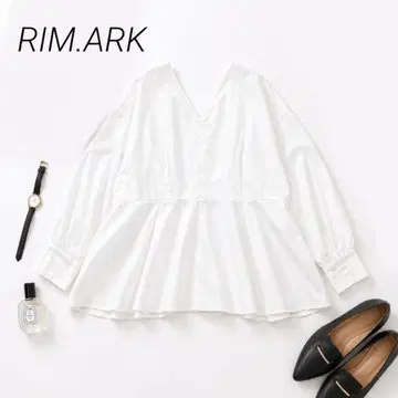 RIM.ARK 블라우스 사이즈 36 A라인 긴팔 화이트 플레어 블라우스