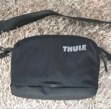 Thule Paramount 슐리 크로스바디 2L 블랙