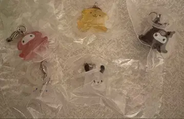 산리오 캐릭터즈 변신 문어 문양 액세서리 세미 컴프