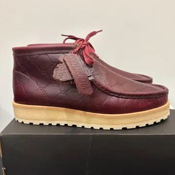Clarks Originals x Starcow 왈라비 부츠