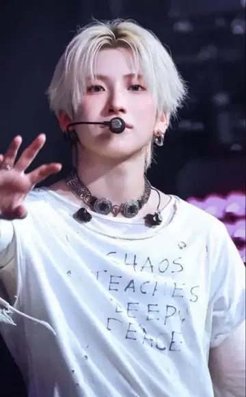 &team yuma 착용 ZARA 워시드 텍스트 T셔츠