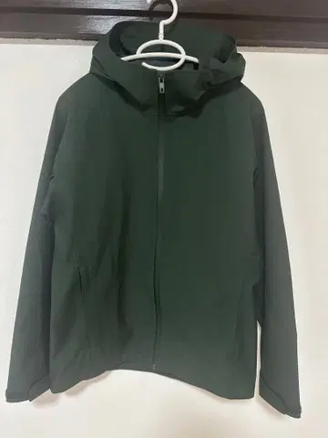 UNIQLO 유니클로 블록테크 파카 3D 컷 그린 S 자켓