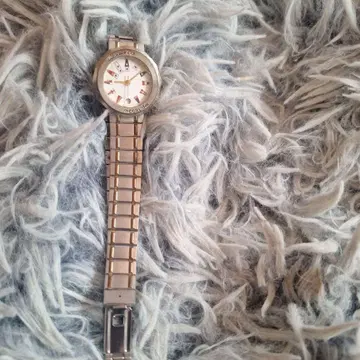CORUM 여성용 손목시계 쿼츠