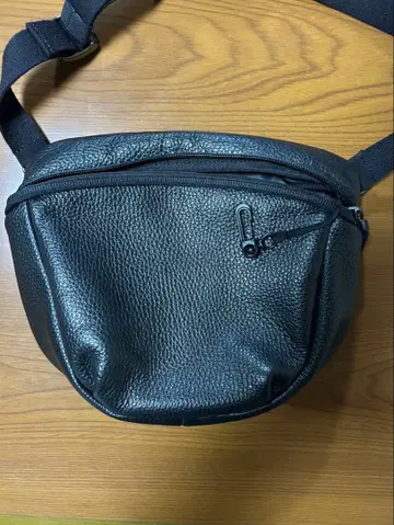 JiTan 천연 가죽 바디백 블랙