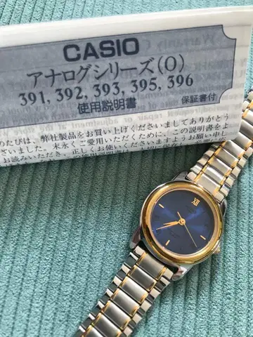 CASIO 아날로그 손목시계 골드 x 실버 콤비 컬러