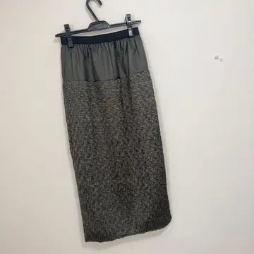 개럴개런트 종아리 기장 자카드 스커트
