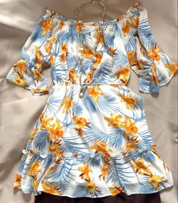 FOREVER 21 꽃무늬 오프숄더 상의