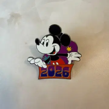 Disney 2026 미키마우스 핀 배지