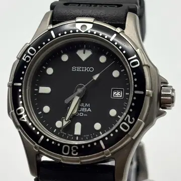 작동 SEIKO 티타늄 SCUBA 7N35-6110 남성용 손목시계 qz
