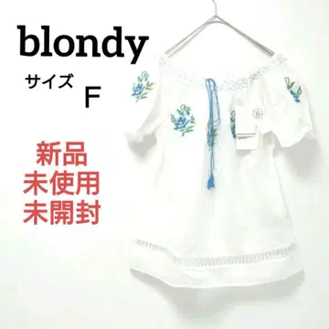 미사용 새상품 택 포함 blondy 브론디 반팔 자수 블라우스 화이트 F