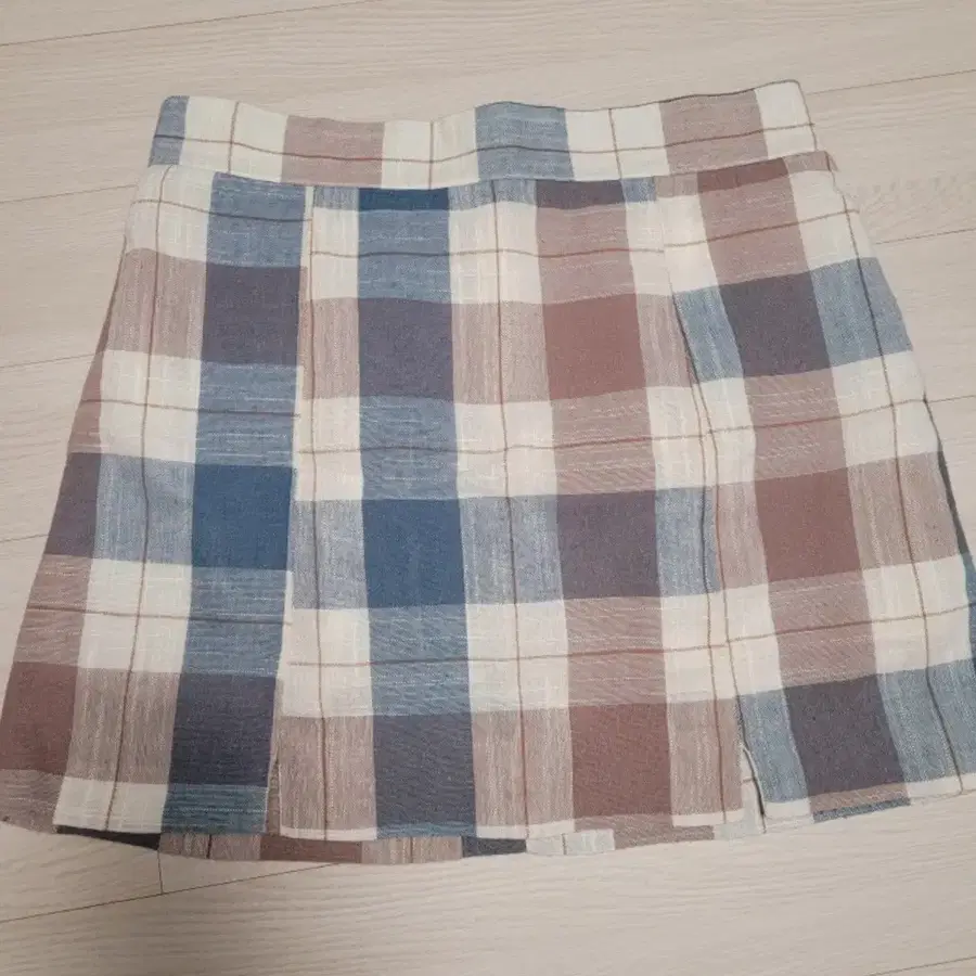 XL육육걸즈 체크 뒤 고무줄 치마 (새옷컨디션)