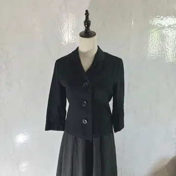 Occasion tailored jacket cropped length