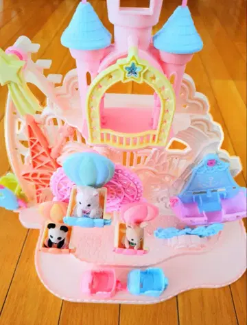 Calico Critters 스카이 캐슬 놀이공원 세트